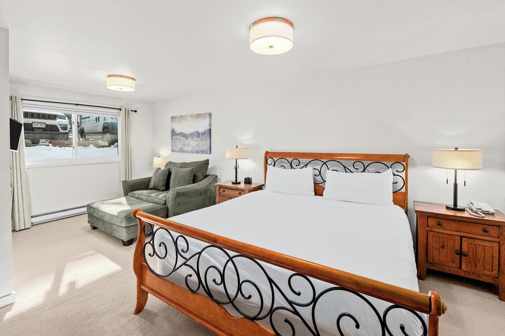 #2112 - Hickory - Master Bedroom