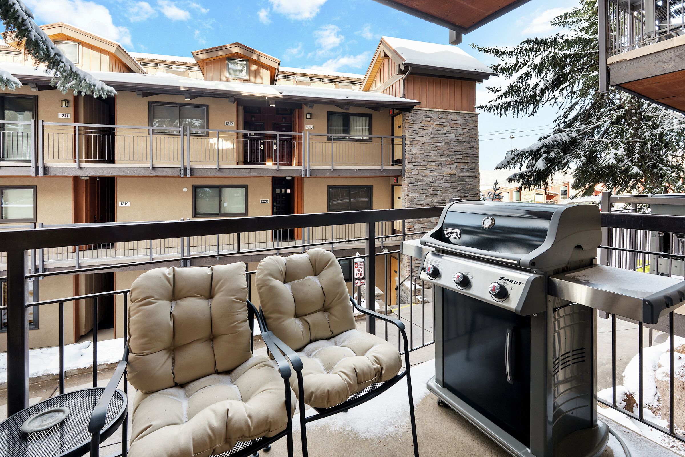 #2112 - Hickory - Balcony