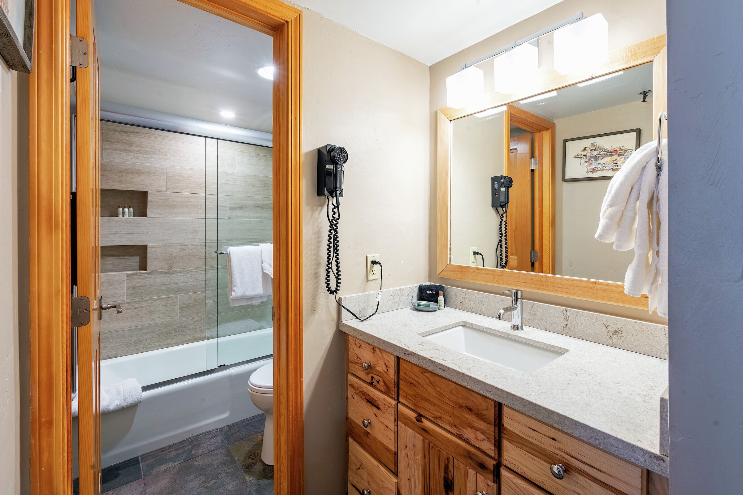 #2304 - Beech - Ensuite Bathroom