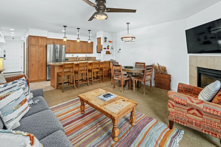 #3103 - Juniper - Living Area