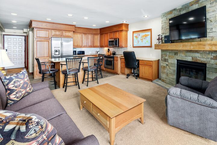 #3209 - Ivy - Living Area