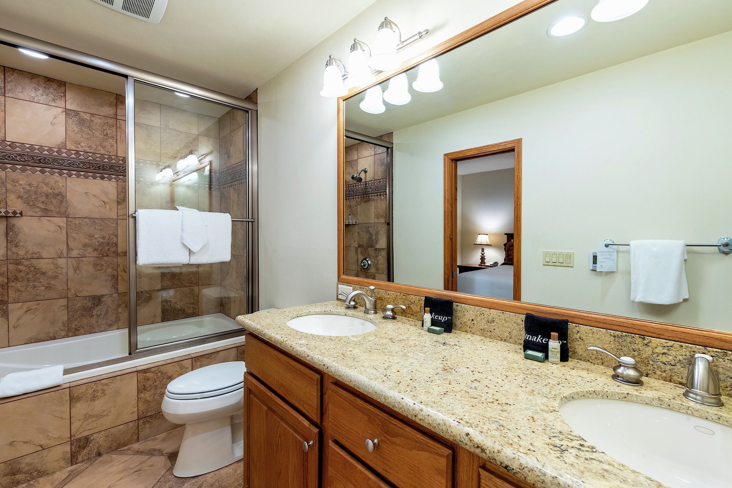#3209 - Ivy - Master Ensuite Bathroom