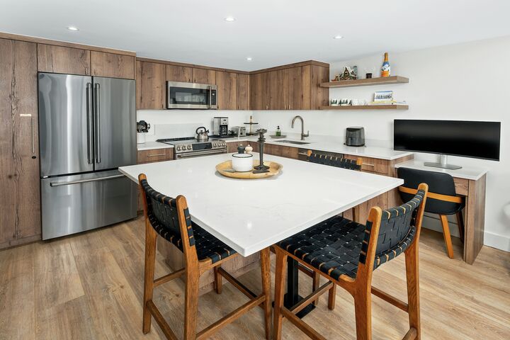 #1215 - Fir - Dining Area & Kitchen