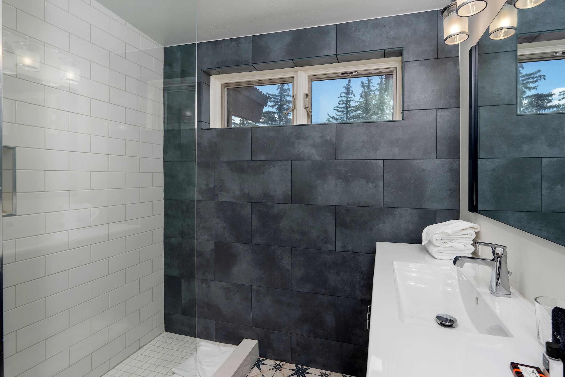 #1301 - Aspen - Loft Ensuite Bathroom