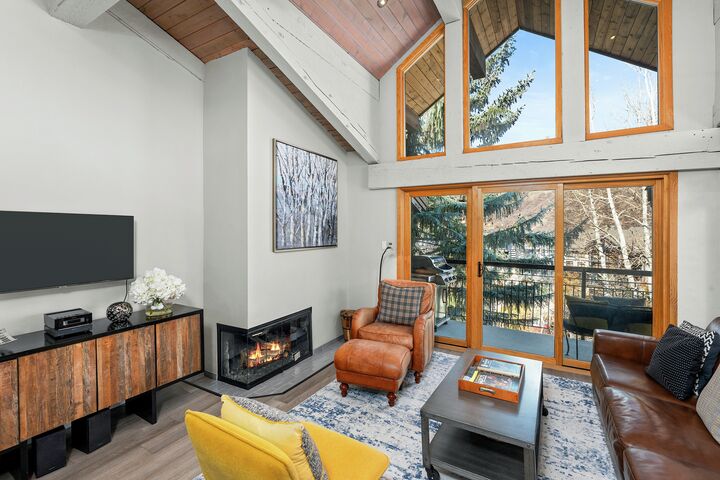 #1308 - Dogwood - Living Area