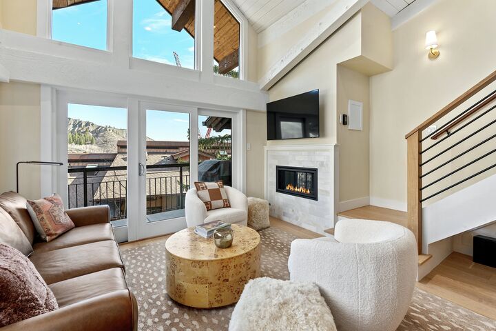 #2310 - Hickory - Living Area