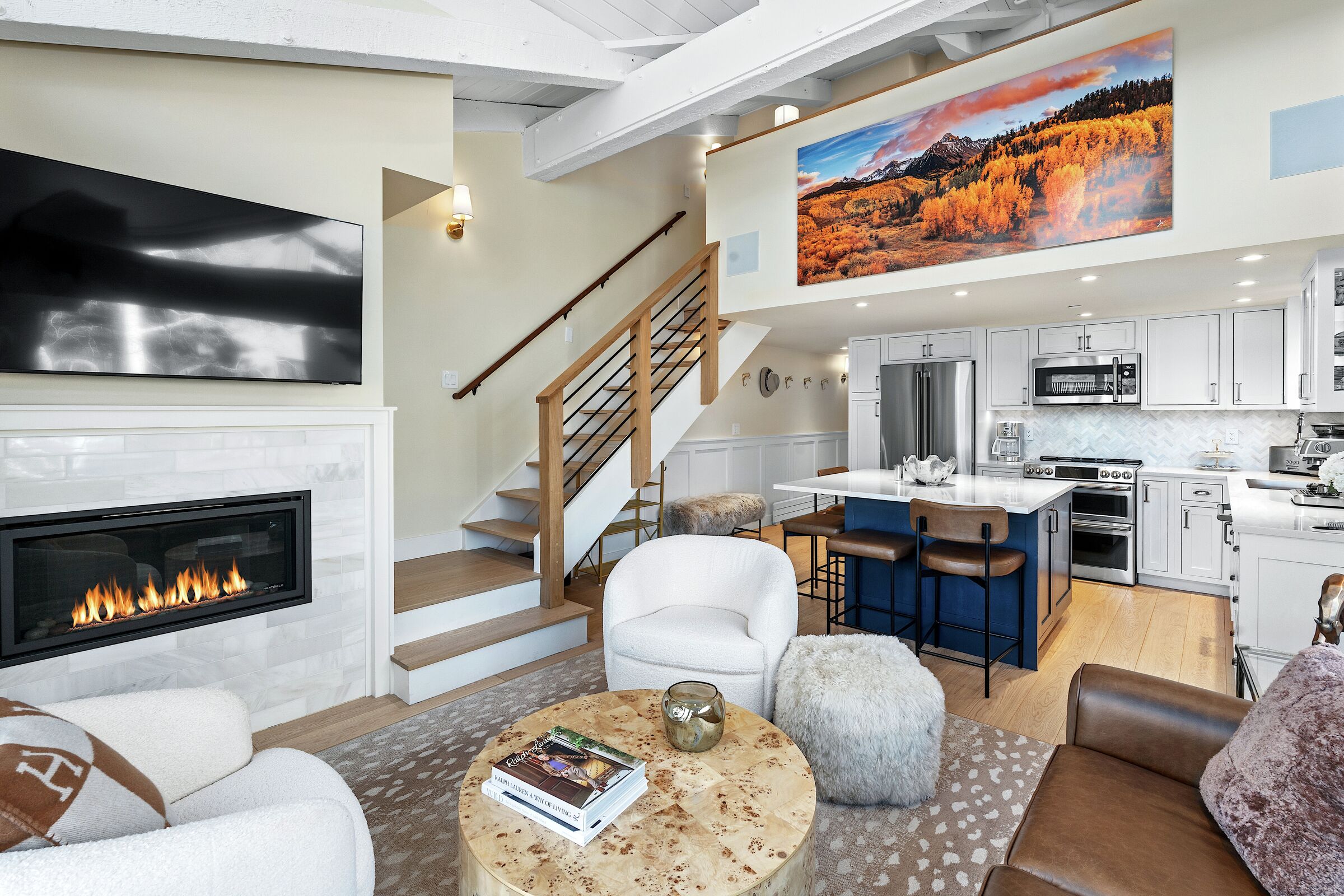 #2310 - Hickory - Living Area