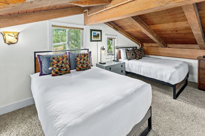 #2318 - Hickory - Loft Bedroom