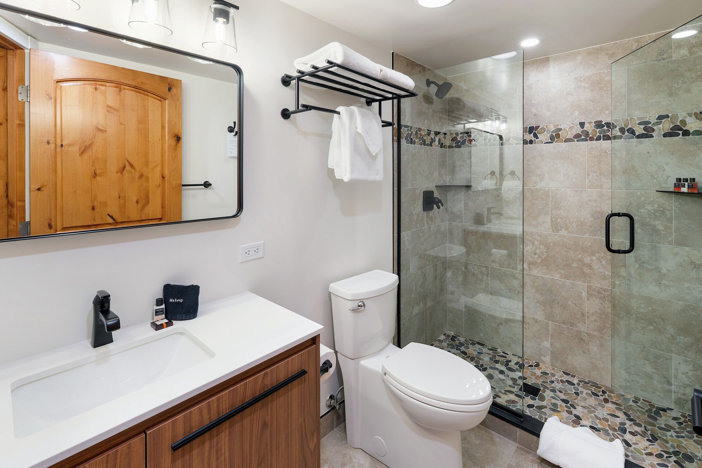 #2318 - Hickory - Bathroom
