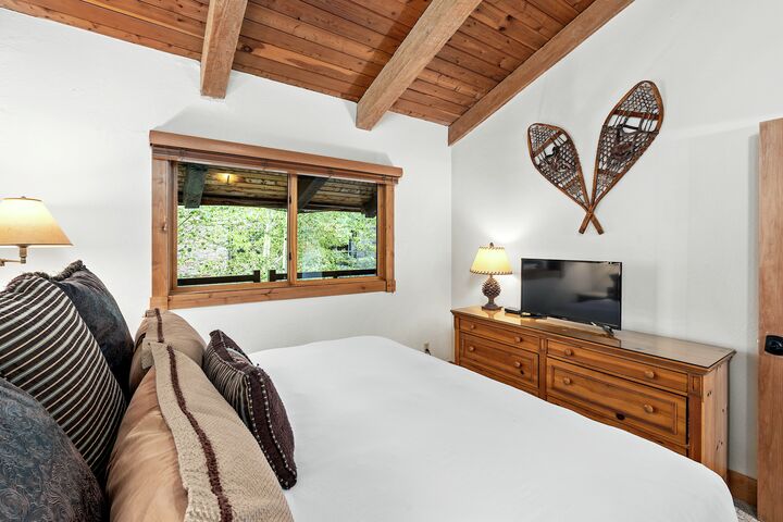 #2318 - Hickory - Bedroom