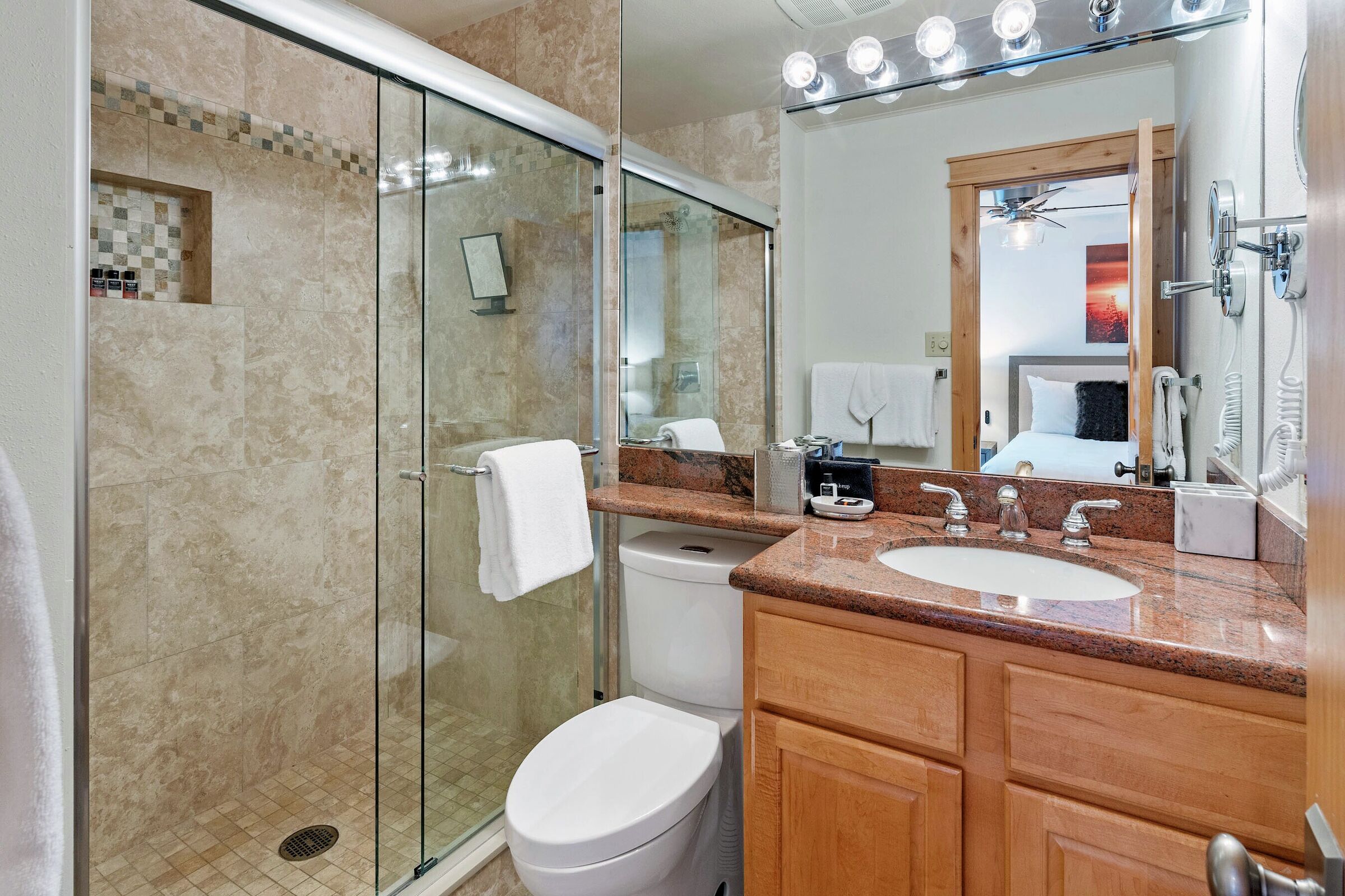 #1116 - Fir - Master Ensuite Bathroom
