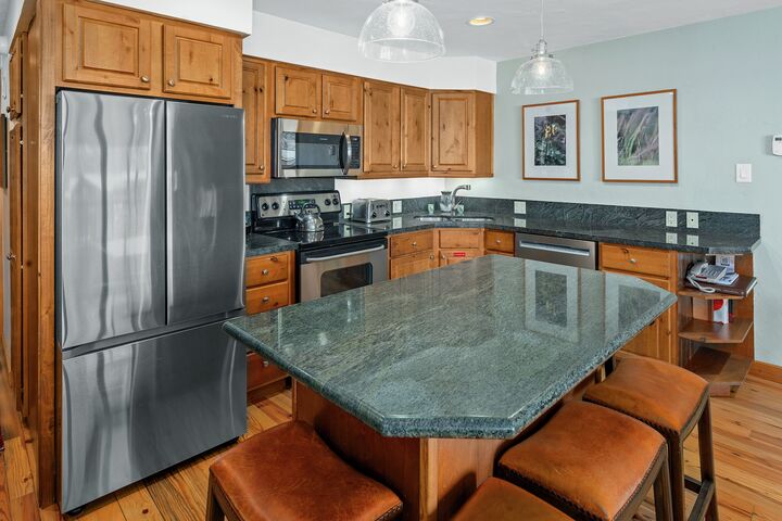 #1120 - Grape - Kitchen