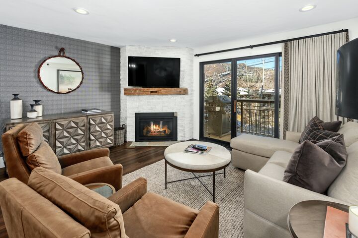 #1219 - Grape - Living Area