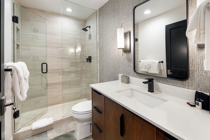 #1219 - Grape - Bathroom