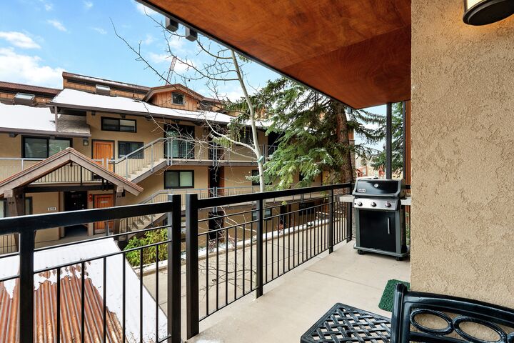 #2111 - Hickory - Balcony