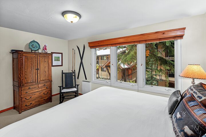 #2111 - Hickory - Master Bedroom