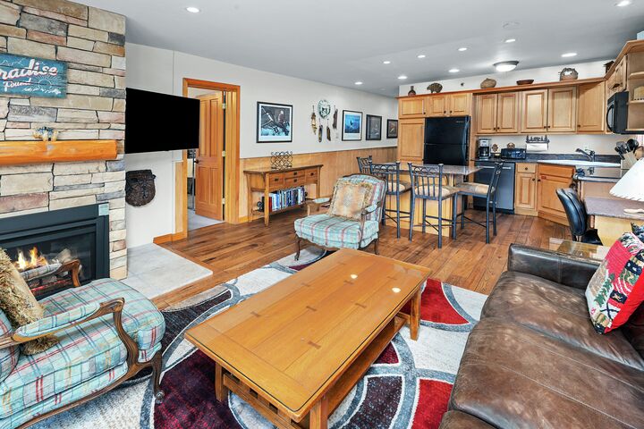 #2111 - Hickory - Living Area