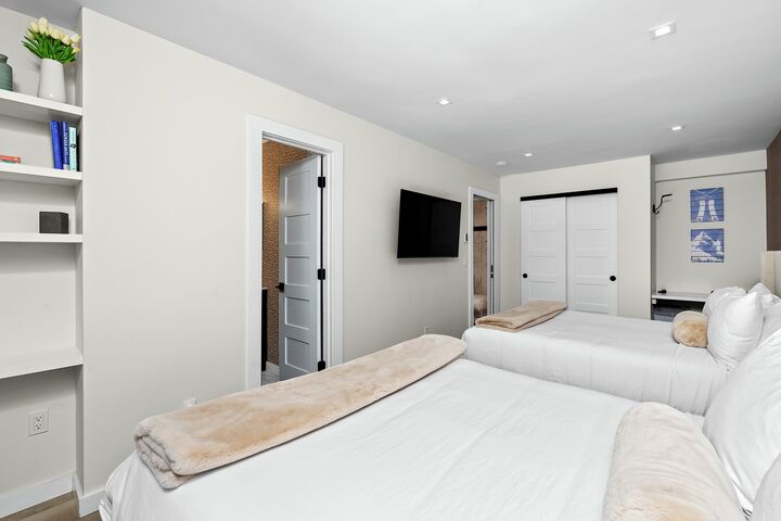 #2202 - Beech - Bedroom