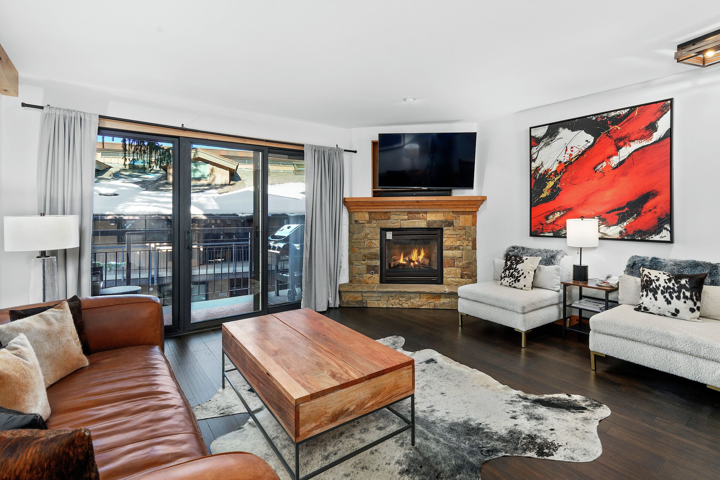 #2213 - Hickory - Living Area
