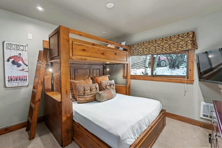 #3104 - Juniper - Bedroom