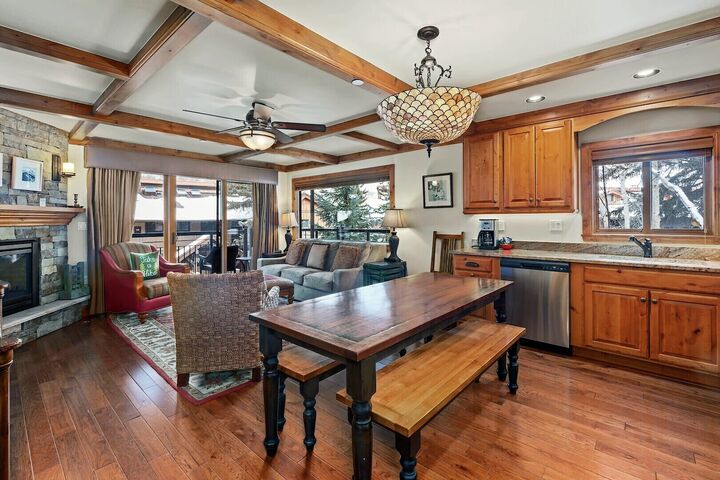 #3104 - Juniper - Living Area