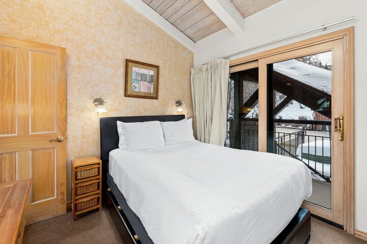 #3102 - Juniper - Bedroom