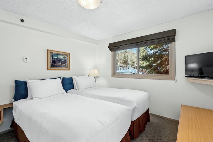 #3211 - Ivy - Bedroom