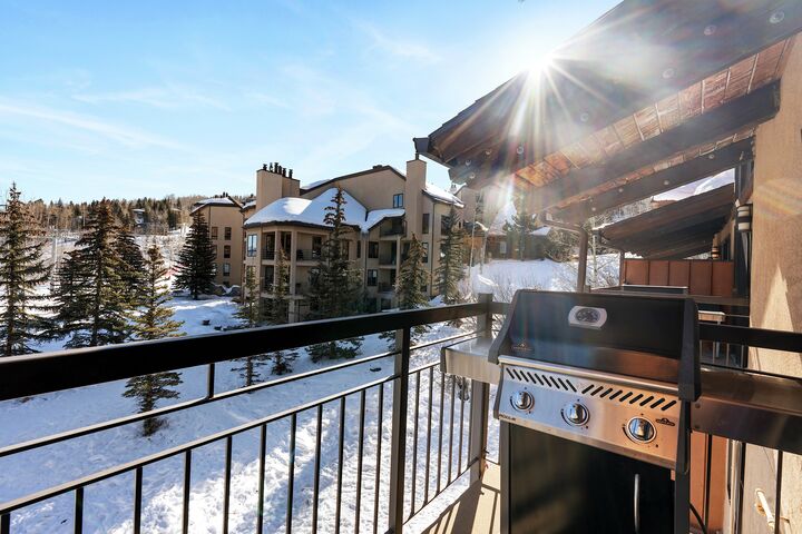 #3211 - Ivy - Balcony