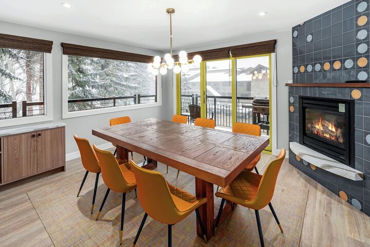 #3101 - Juniper - Dining Area