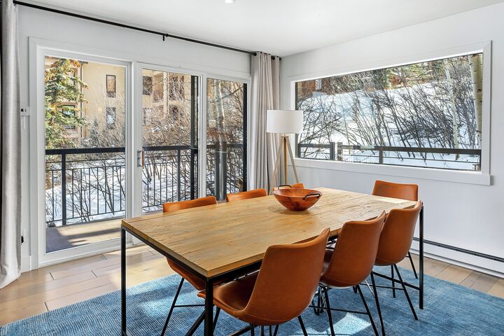 #3213 - Ivy - Dining Area