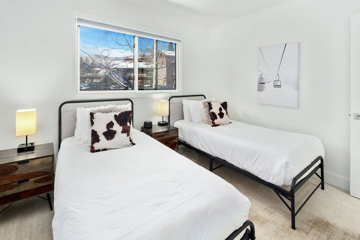 #3213 - Ivy - Bedroom