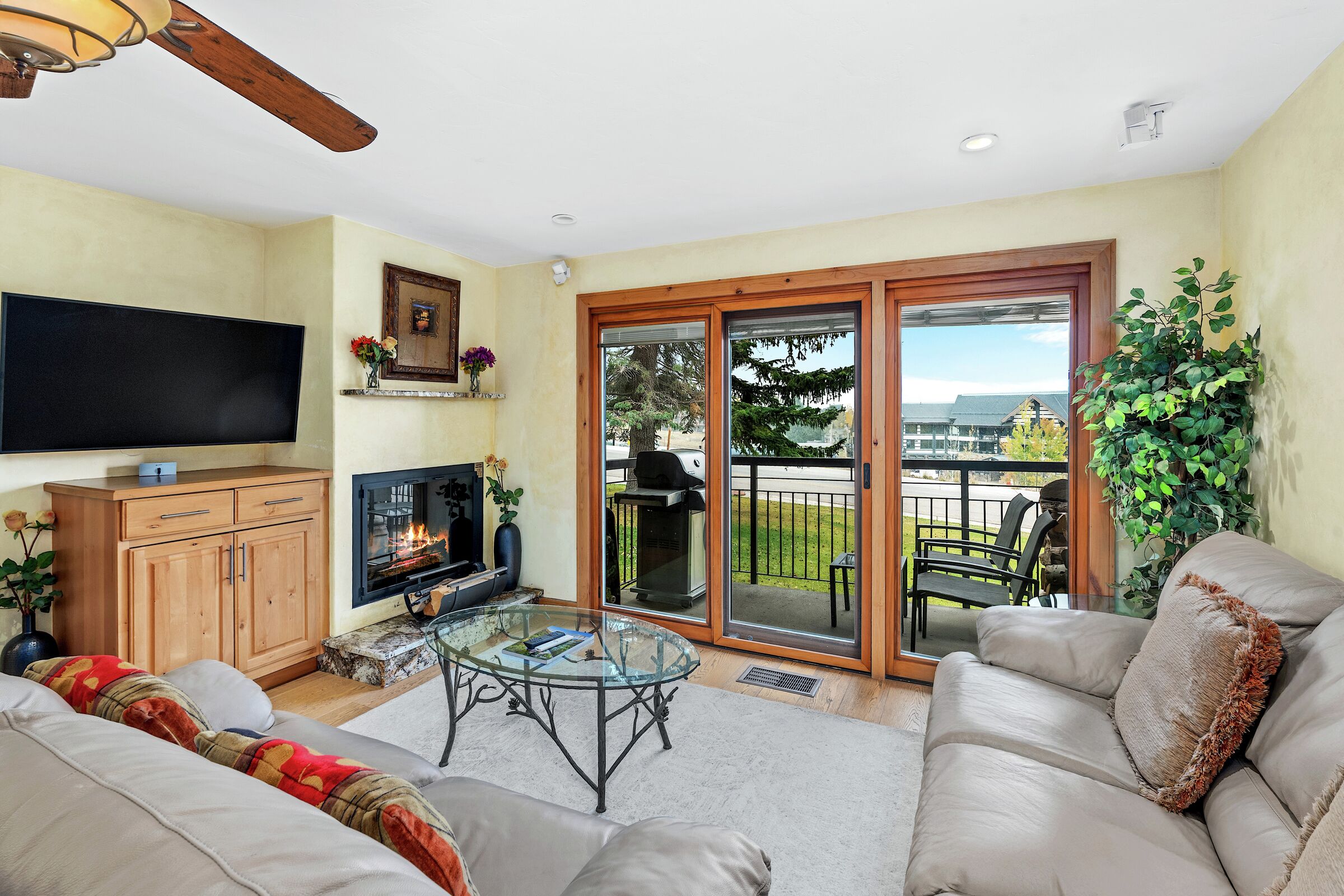 #1105 - Dogwood - Living Area