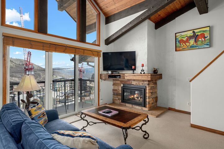 #2316 - Hickory - Living Area