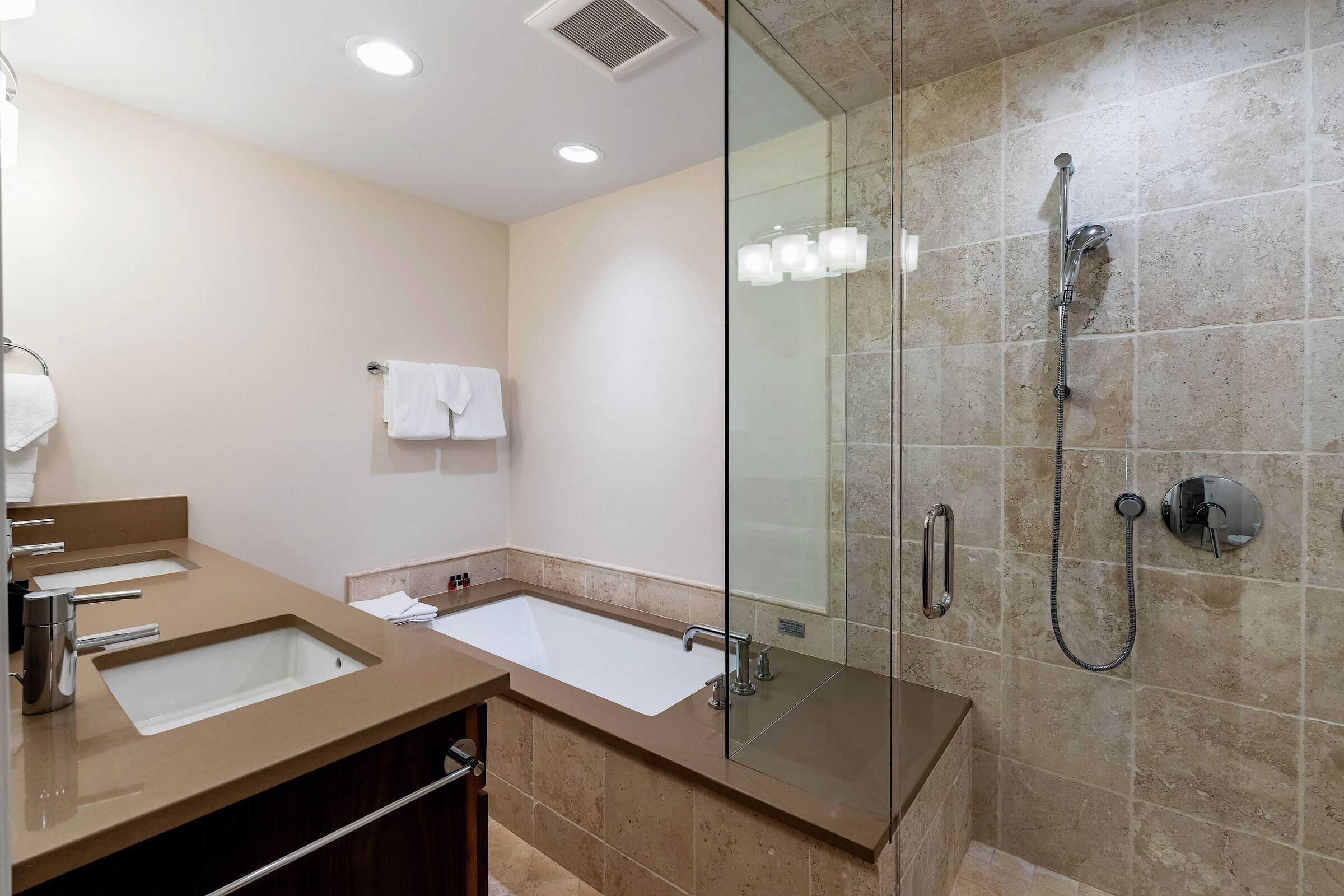 Master Ensuite Bathroom