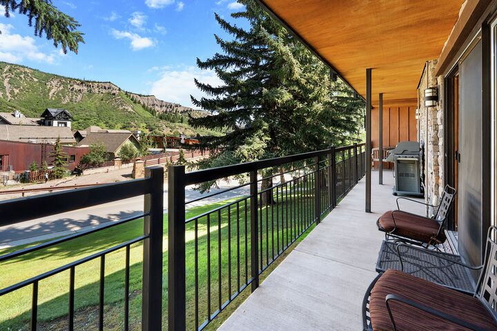 #1113 - Fir - Balcony