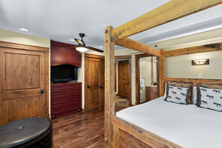 #1113 - Fir - Bedroom