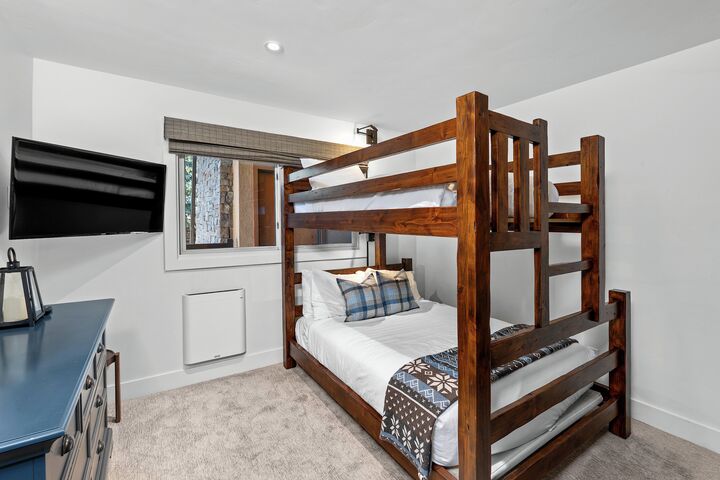 #1201 - Aspen - Bedroom