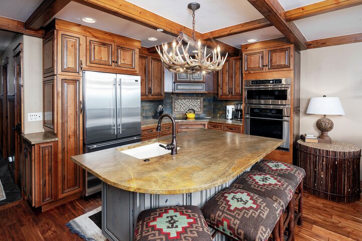 #2216 - Hickory - Kitchen