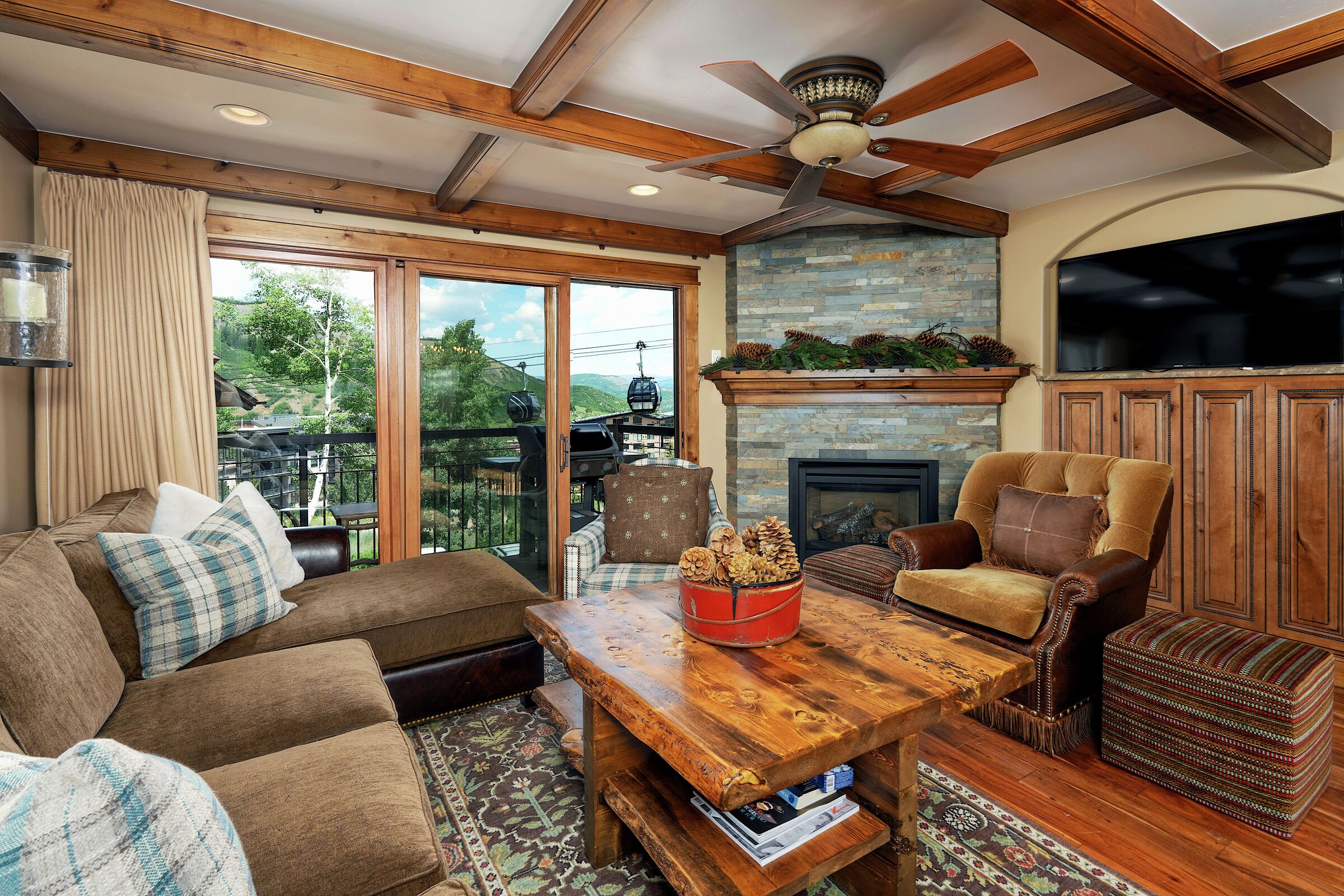 #2216 - Hickory - Living Area