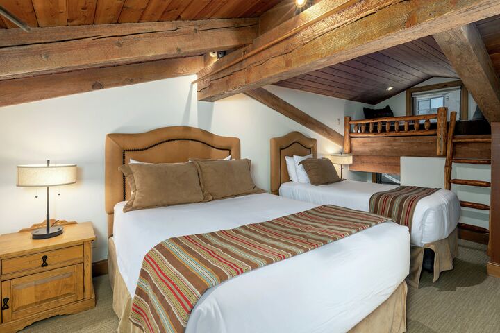 #2315 - Hickory - Bedroom