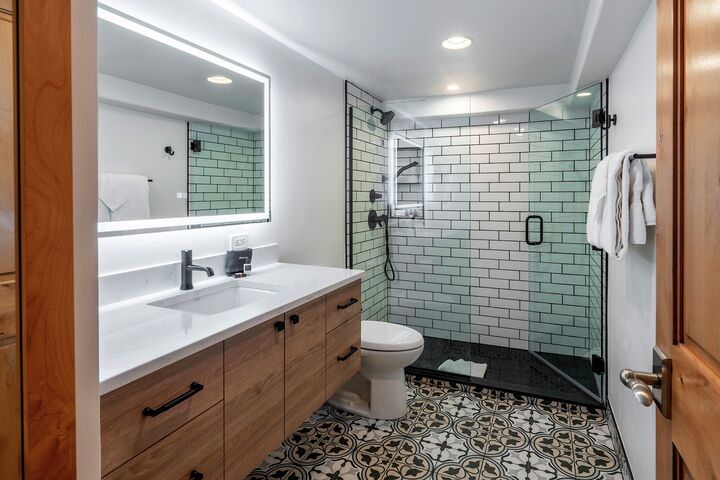 #2315 - Hickory - Master Ensuite Bathroom