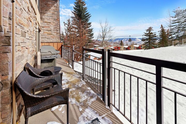 #3113 - Ivy - Balcony