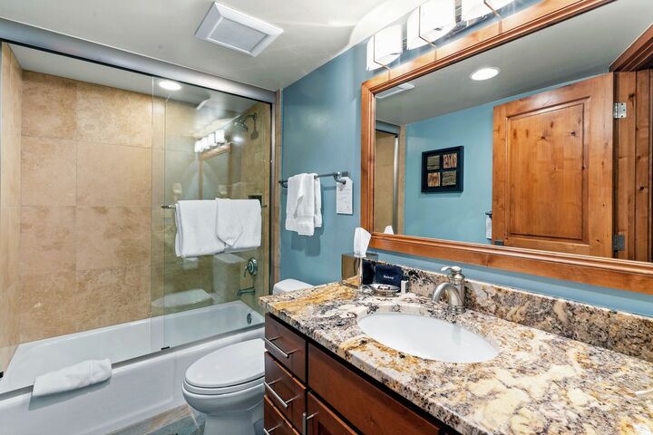 #2301 - Beech - Bathroom