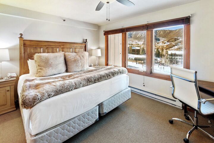 #1207 - Dogwood - Master Bedroom