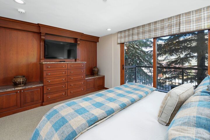 #1115 - Fir - Master Bedroom