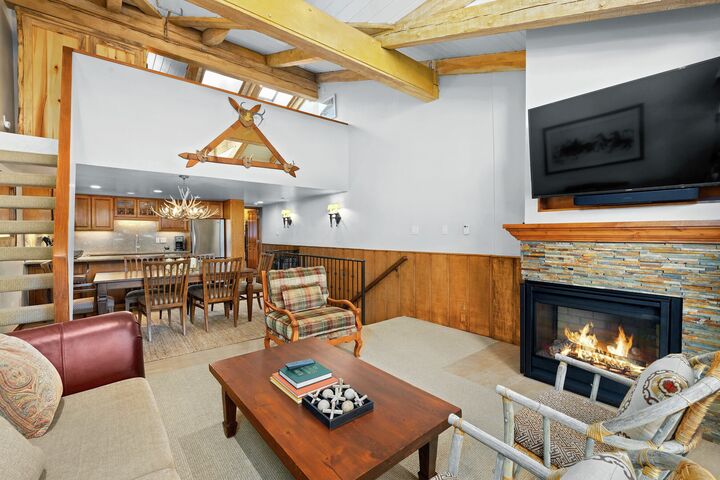 #1115 - Fir - Living Area