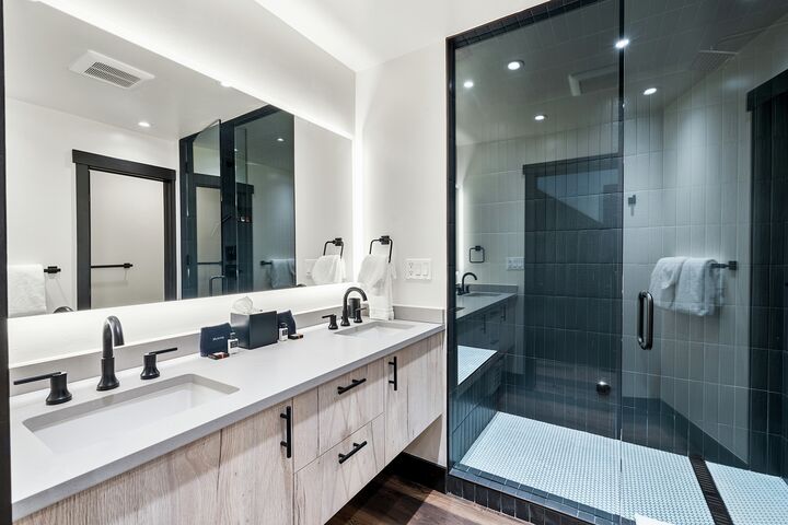 #3212 - Ivy - Master Ensuite Bathroom