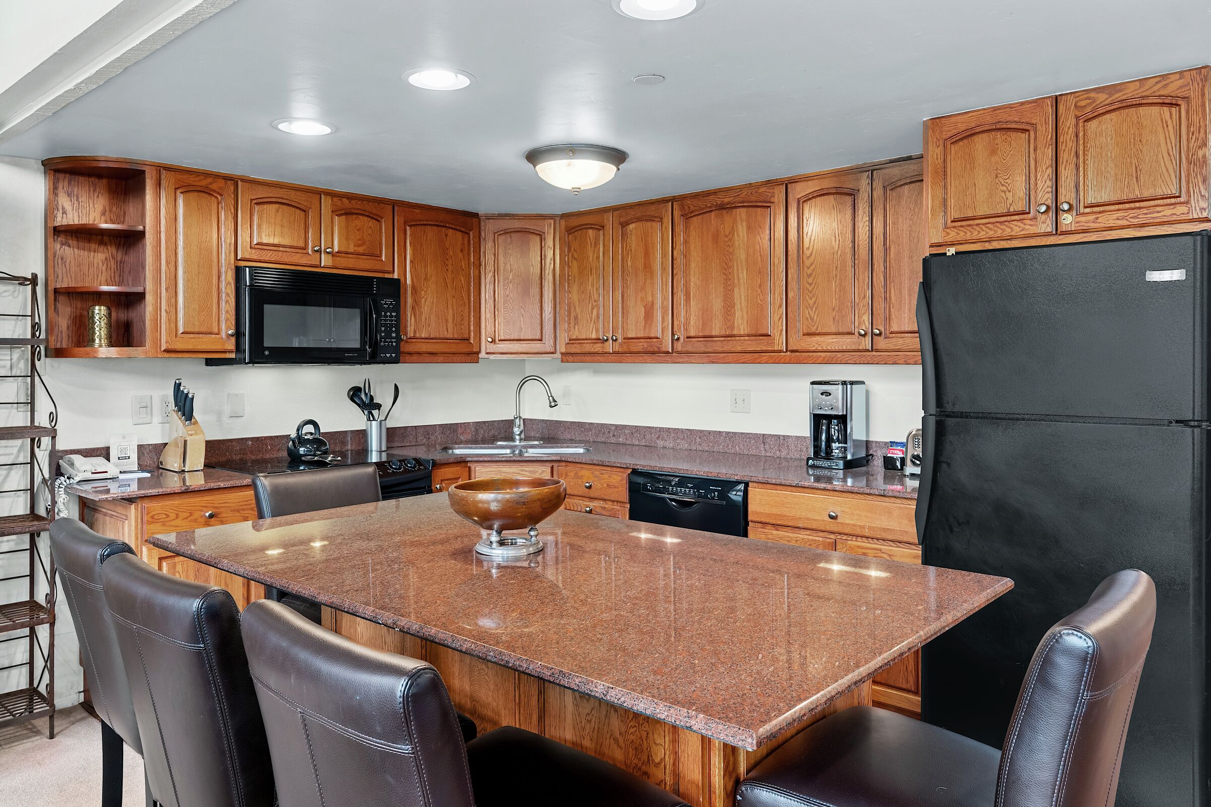 #1302 - Aspen - Kitchen