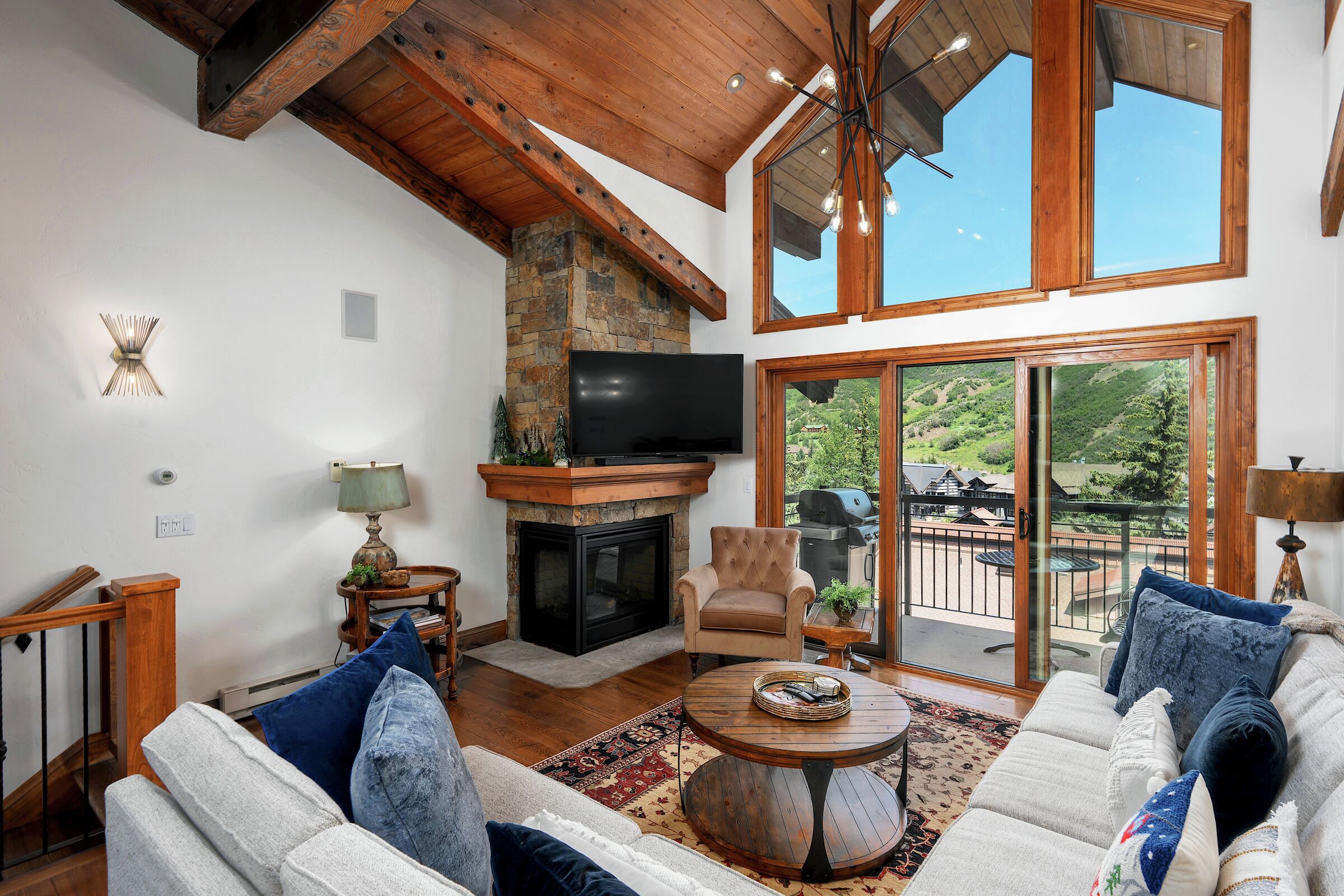 #2209 - Elm - Living Area