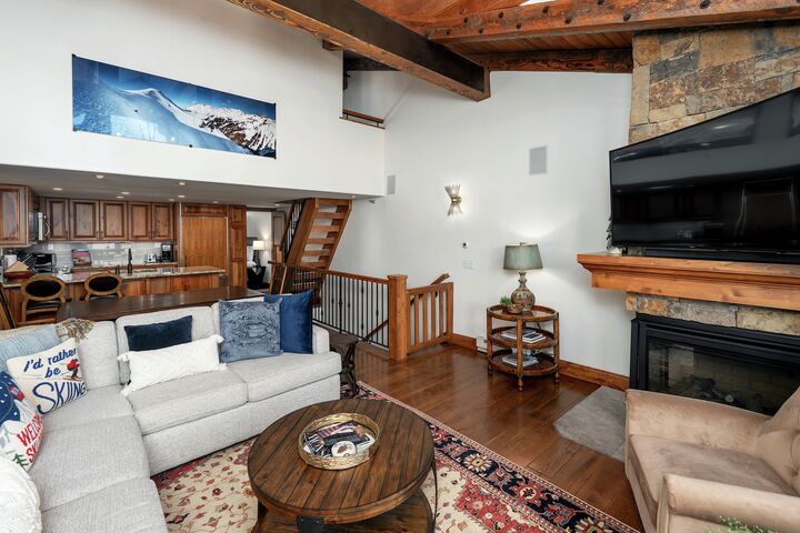 #2209 - Elm - Living Area